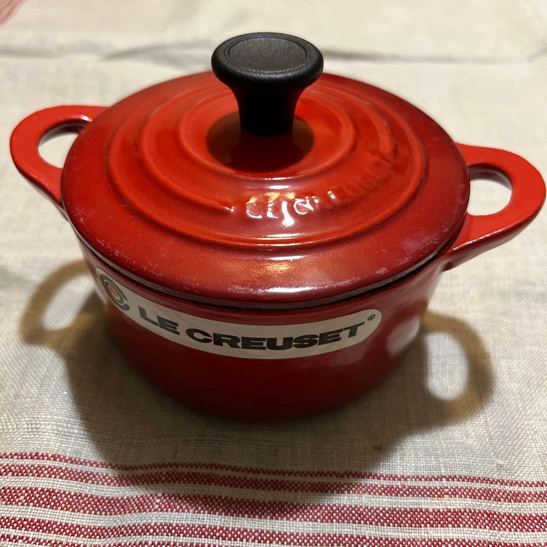 LE CREUSET レア物　新品　ル・クルーゼ　ミニ・ココット　鋳鉄　10cm