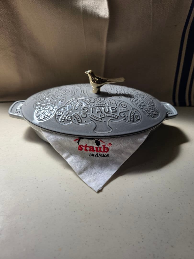 STAUB（ミナ ペルホネン）オーバルホットプレート ２３㎝　グレー