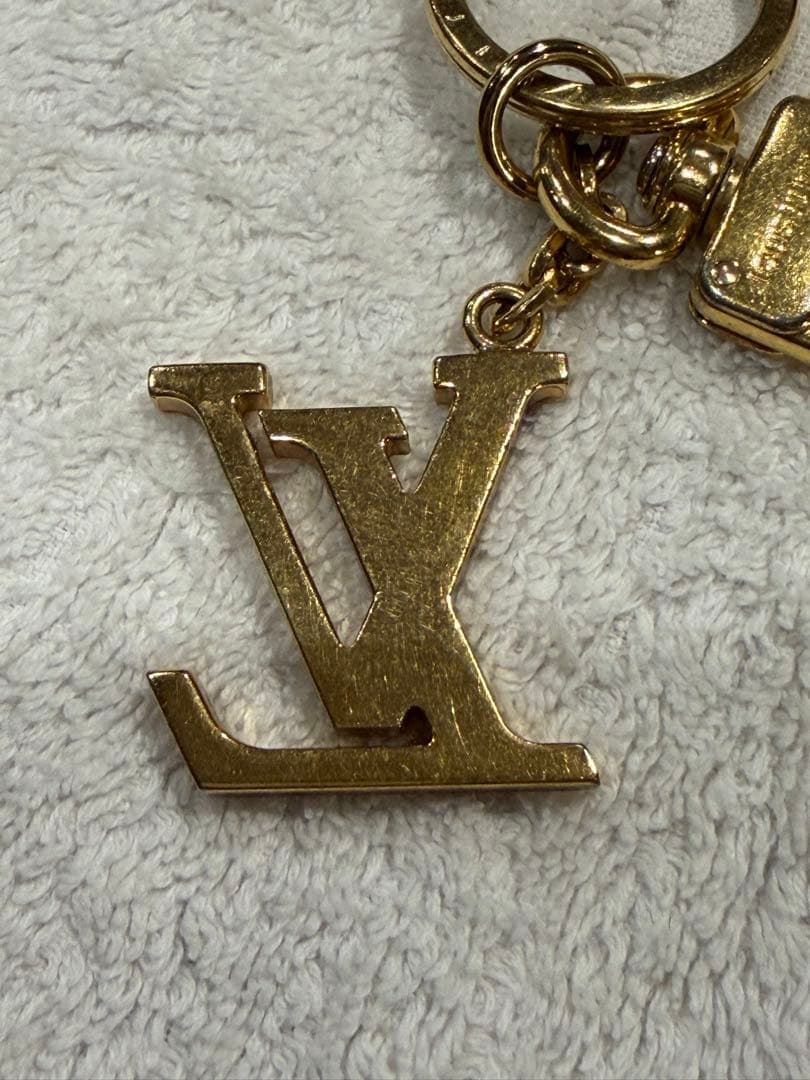 LOUIS VUITTON ポルトクレ・LVギヨーシュ