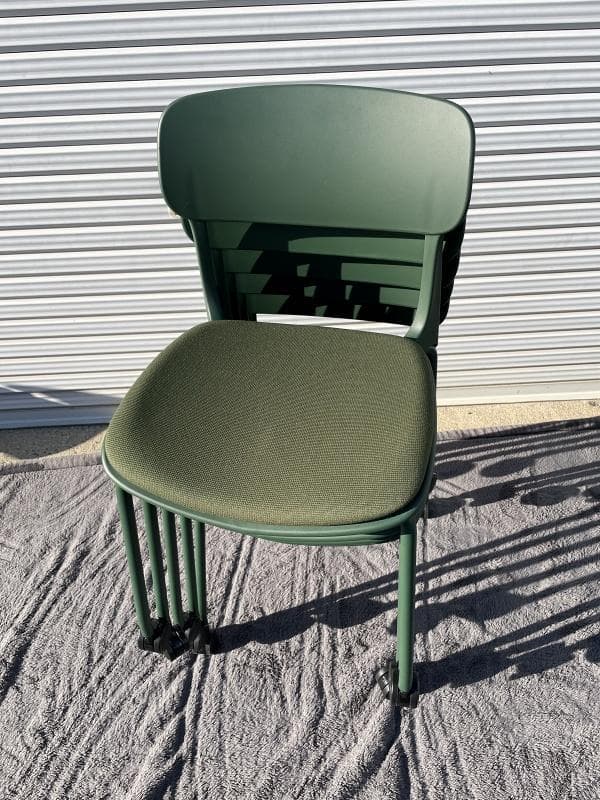 ①【美品】オカムラ　8124GL FPE5　5脚セット　座パッド・キャスター付