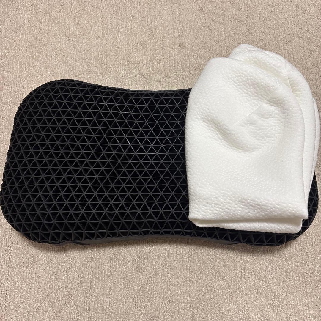 ヒツジのいらない枕 至極　枕カバー付き