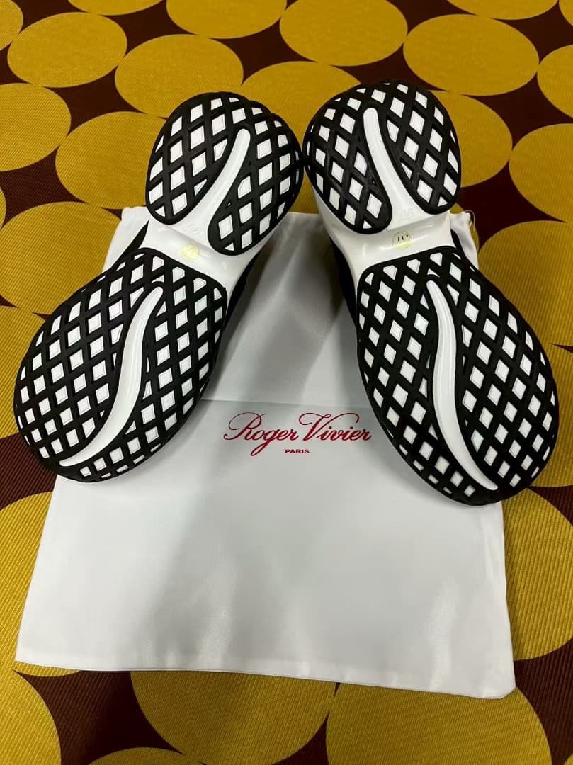 ROGER VIVIER ヴィヴラン スニーカー 38 ブラック