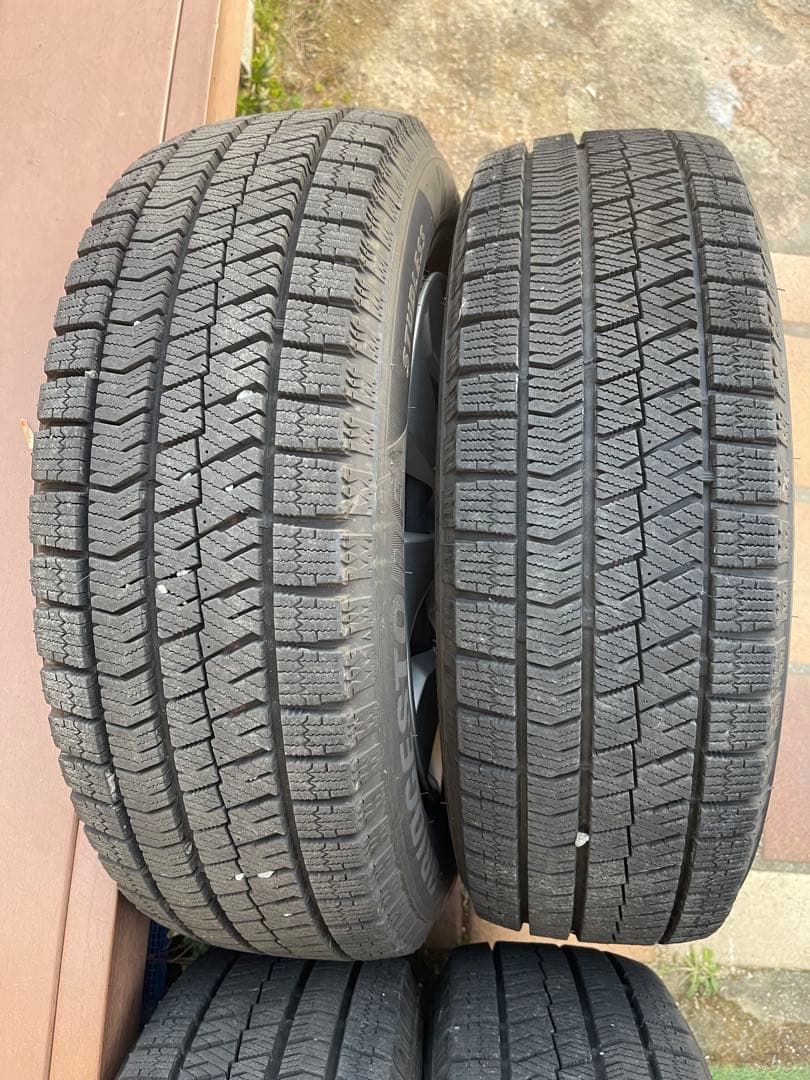 最終値引き　15インチ ブリジストンVRX2スタッドレスタイヤホイールセット