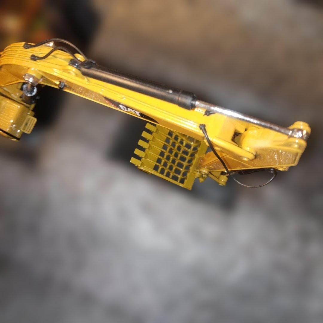 キャタピラー建機　CAT 320F L スケルトンバケット1/50