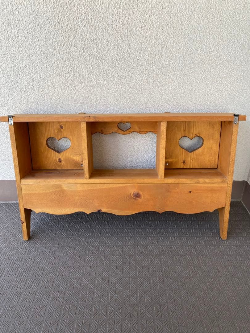 木製 カントリーシェルフ 飾り棚 ハート型収納扉 カントリーラック