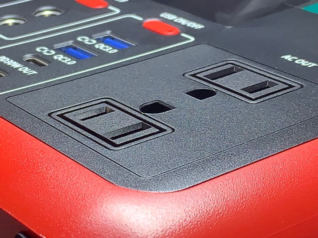 ポータブル電源新品大容量300Wh リン酸鉄リチウム　台風地震防災