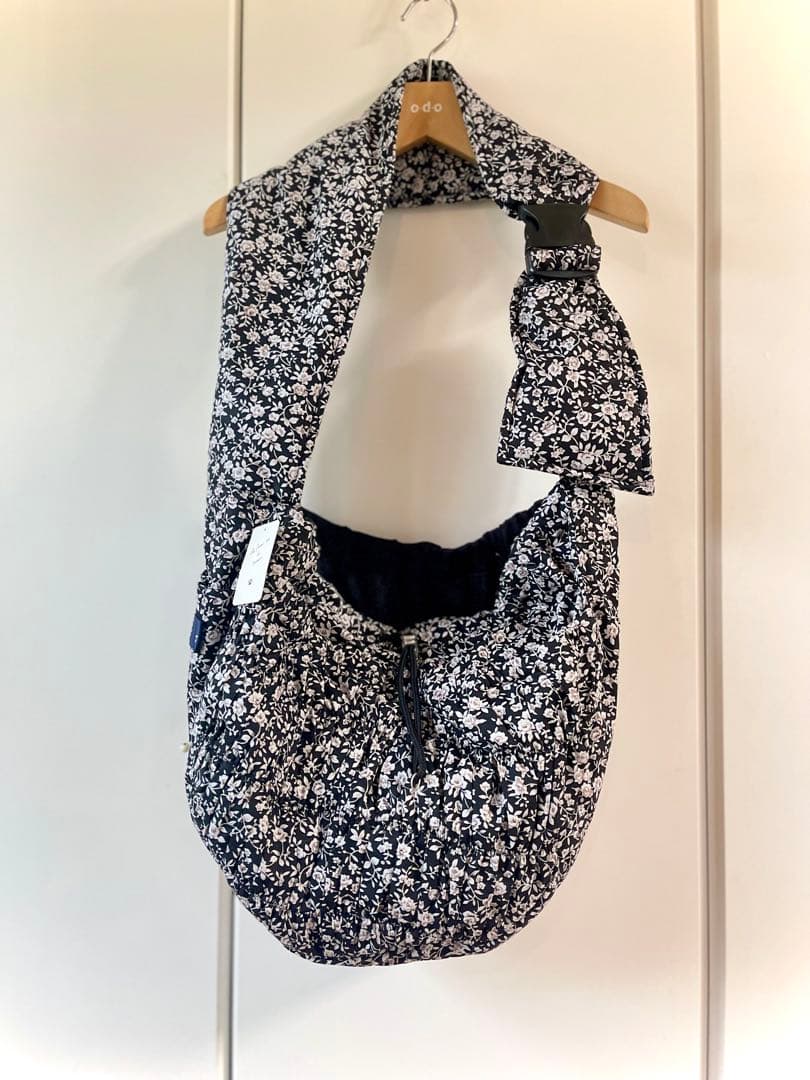 【新品】as know as de wan★小花柄シャーリングスリング M