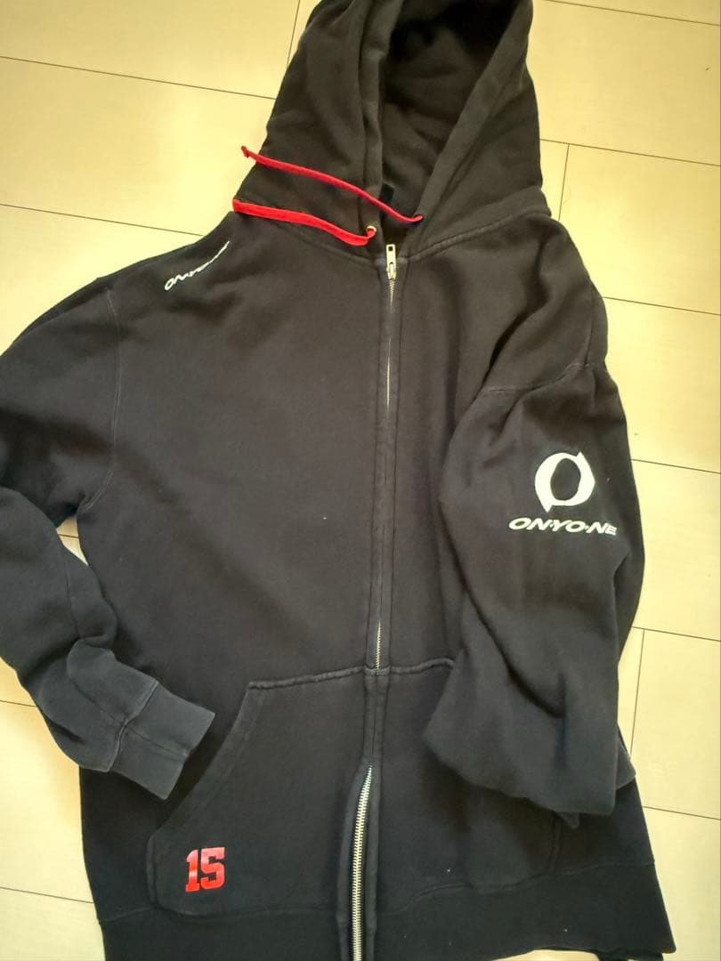広島東洋カープONYONE　黒田博樹　パーカーXO
