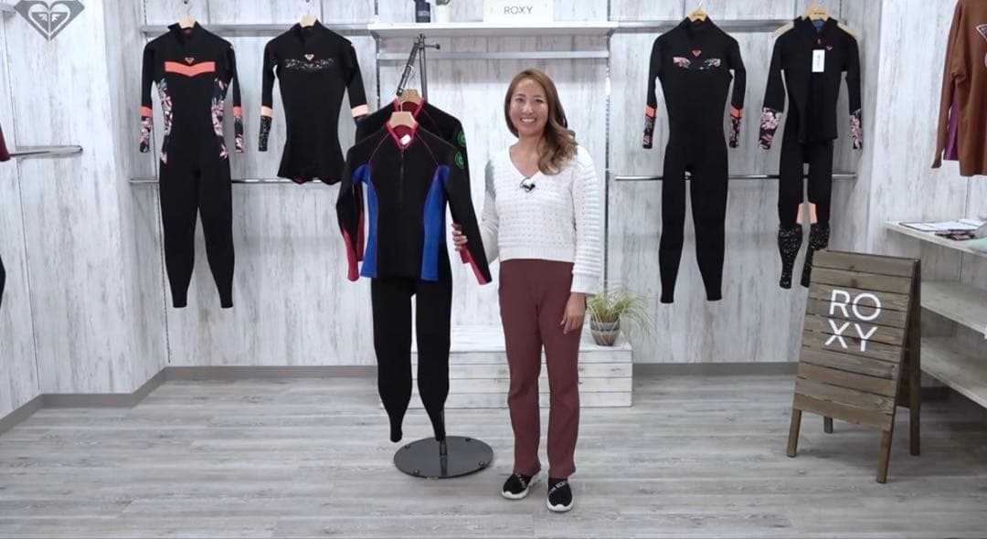 【新品•未使用•タグ付】ROXY ウェットスーツ2mm 2021春夏Mサイズ