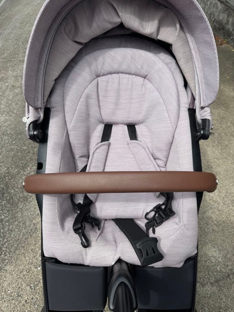 ベビーカー　ストッケエクスプローリー　xplory v6