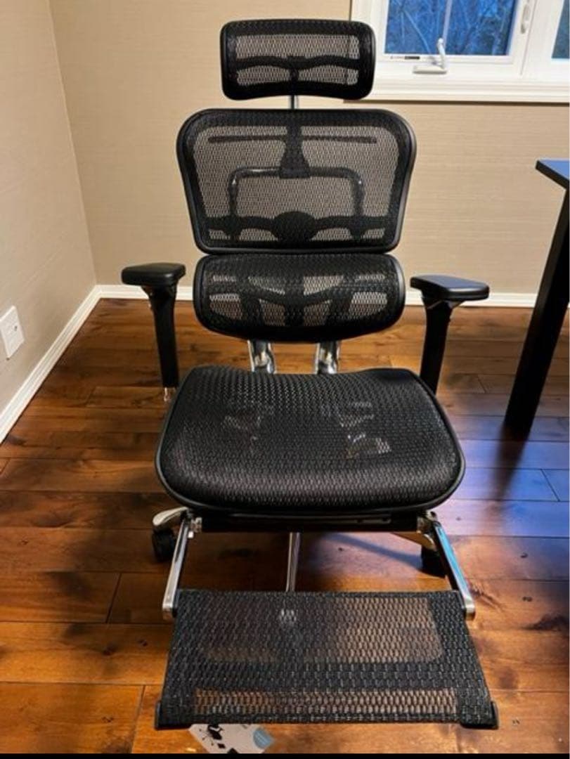 エルゴヒューマン オットマン内蔵 EHP-LPL KM-11黒　ハンガー付