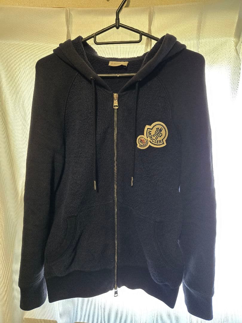 m*g様 MONCLER タブルワッペンパーカーXS