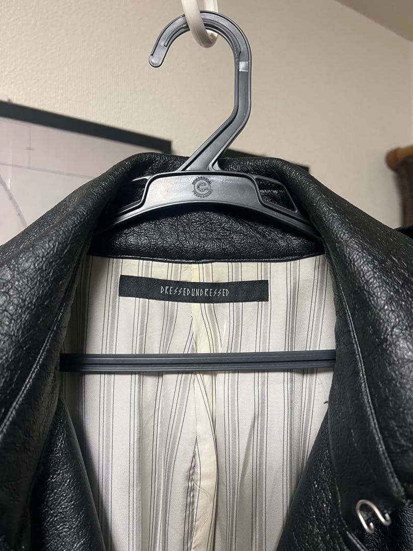 DRESSEDUNDRESSED / サイドジップ / フェイクレザーコート