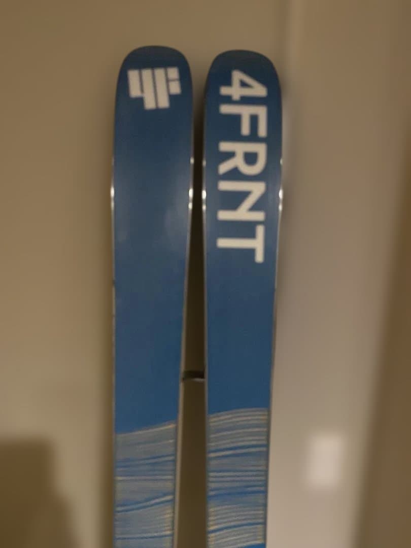 4frnt GAUCHO バックカントリー／パウダースキー