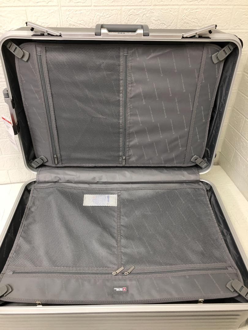 スイスミリタリー SM-I828 28in スーツケース 105L