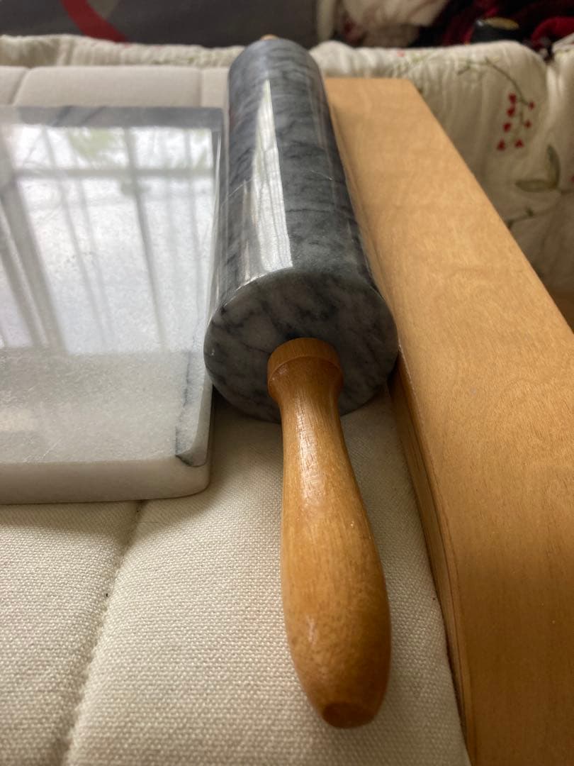 大理石まな板とローリングピンセット