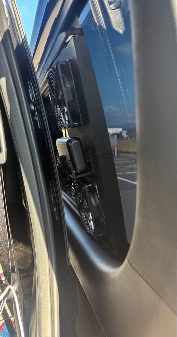 ハイエース 換気扇 ４型 〜 USBファン 2連 ルーバー ABS製 車中泊