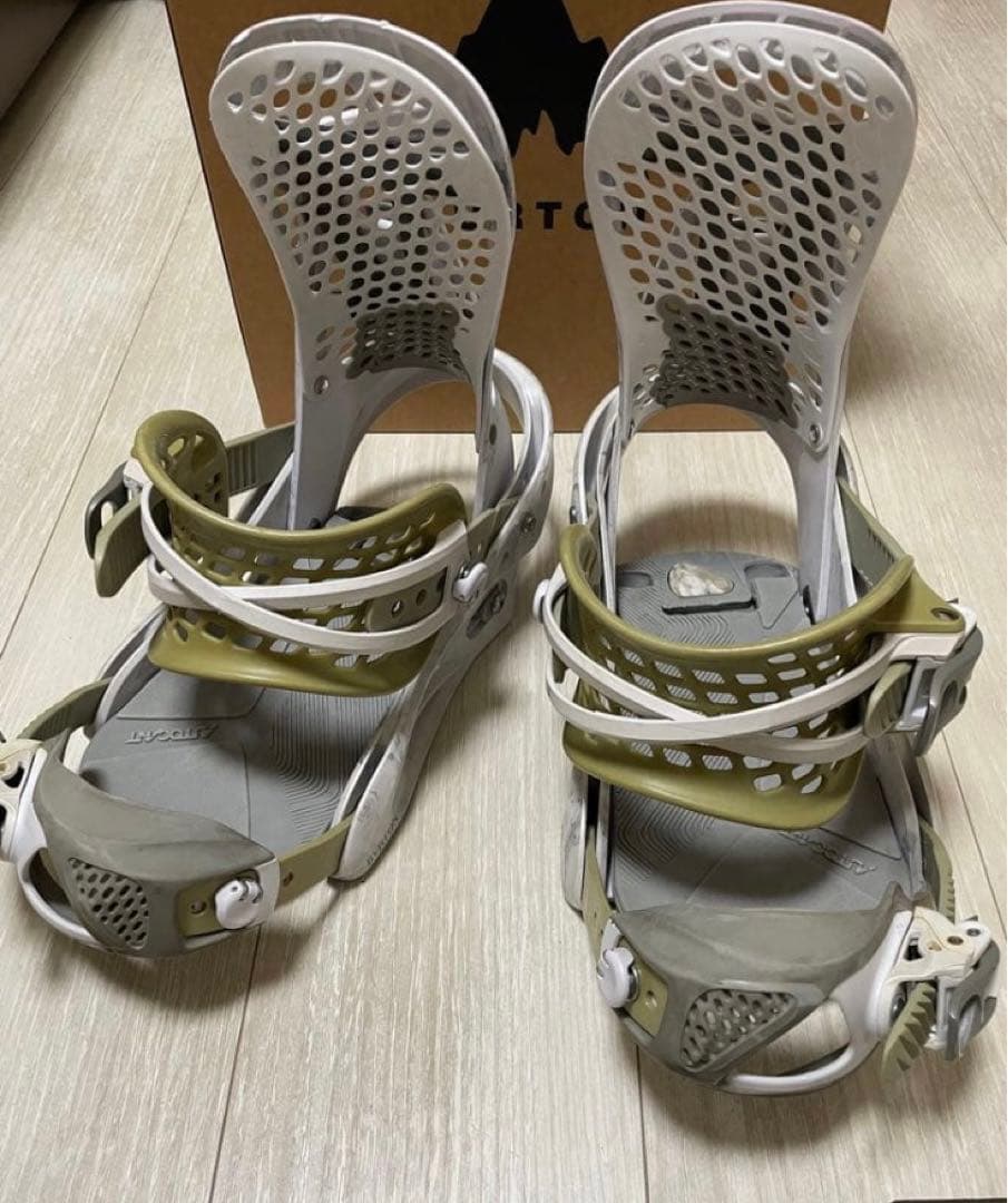 バートン　エスカペイド　Mサイズ