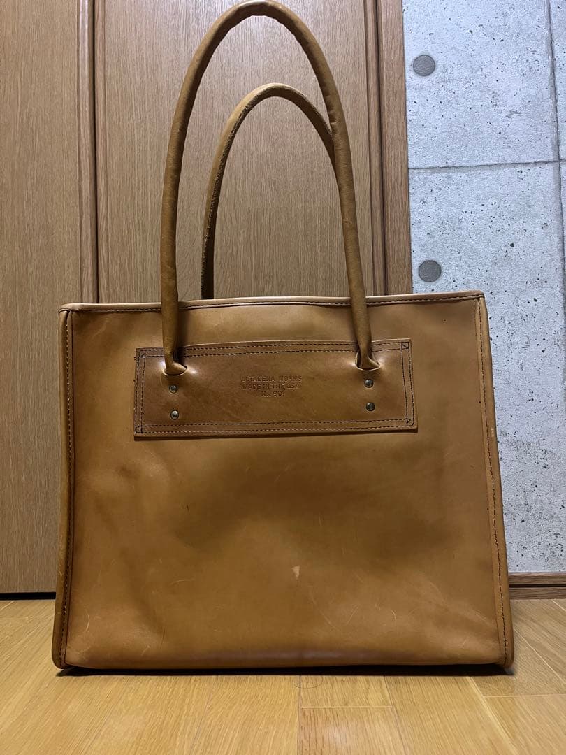 レザートートバッグ　ブラウン