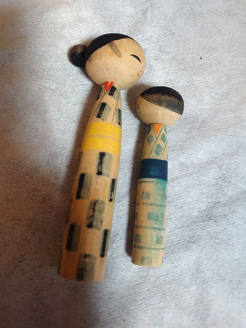 こけし達と白い人 陶器 置物 昭和レトロ