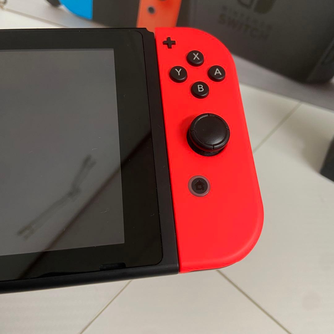 Nintendo Switch⭐️本体Joy-Con ネオンブルー　ネオンレッド