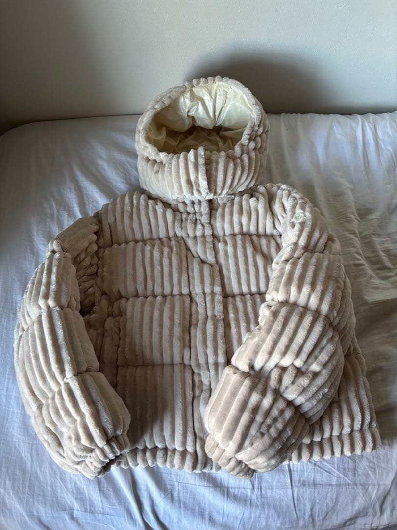 極美品　MONCLER モンクレール DAOS ダオス ベロアダウンジャケット