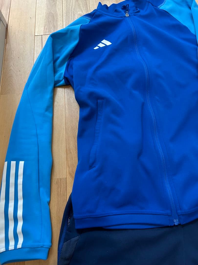W*】様 adidas ジャージ上下　プラクティス付き