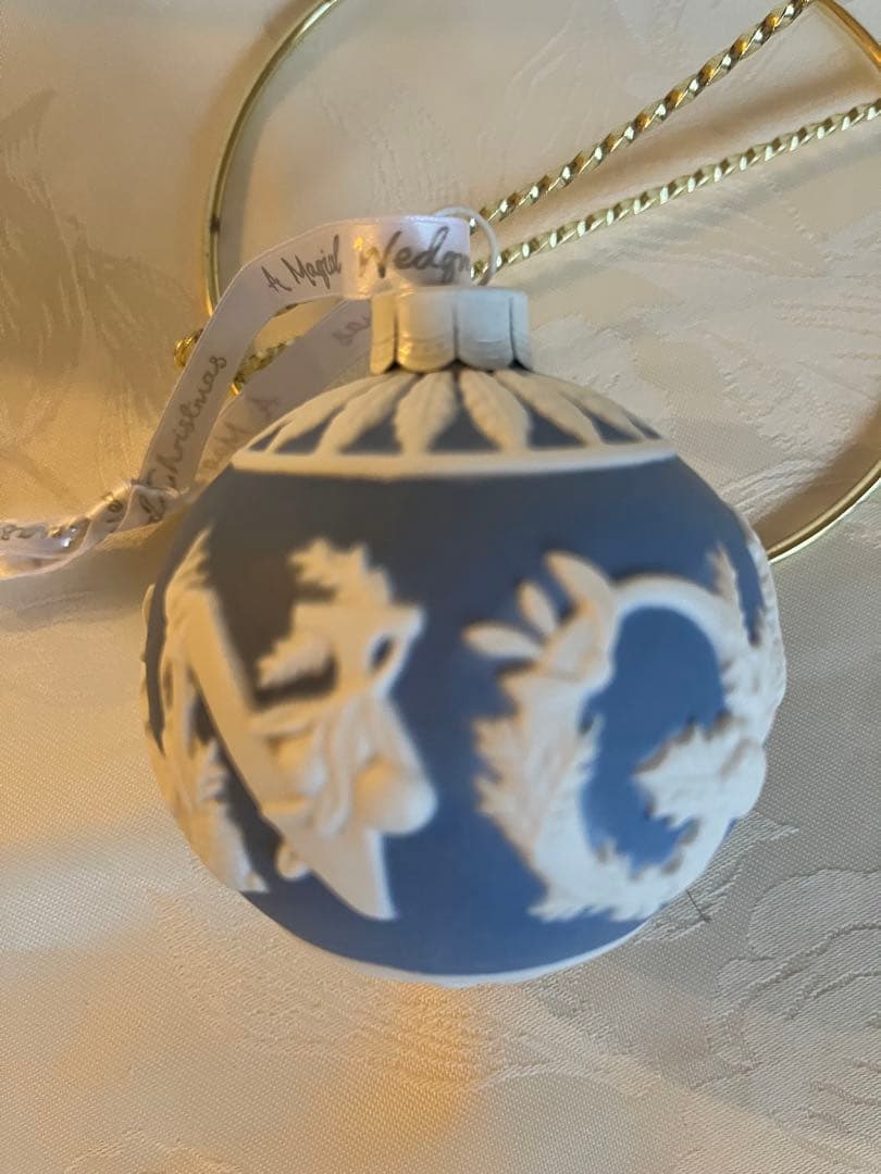 puppyページです　wedgewood オーナメント2点