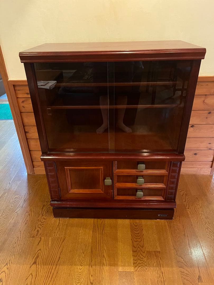 ダークウッド ガラス扉キャビネット