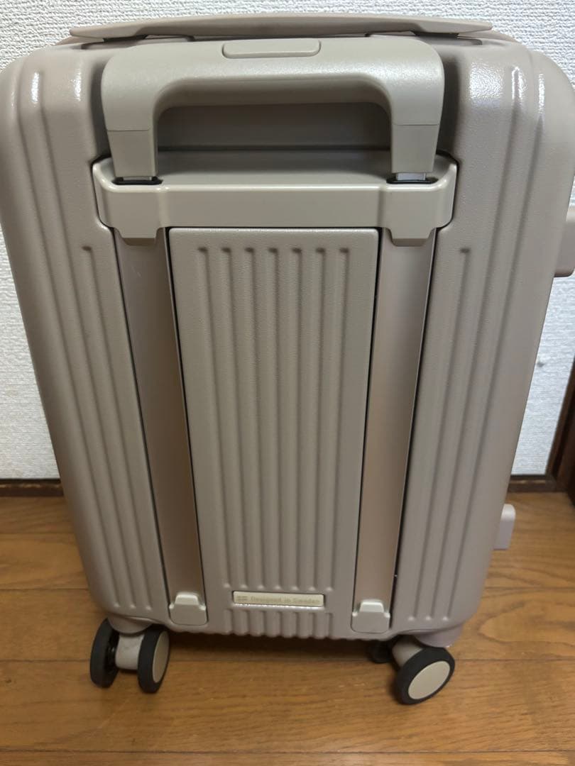 【極美品】innovator スーツケース　21L inv30 カフェラテ