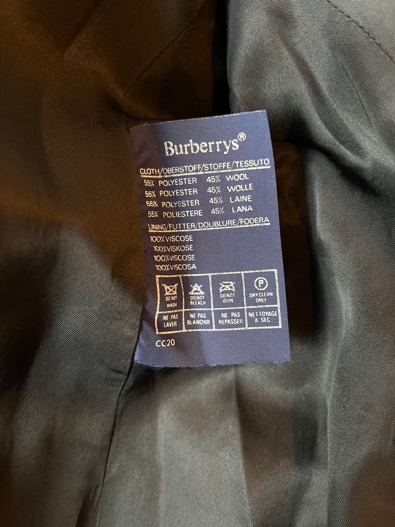 や*だ様 Burberry ブラック 英国製 セットインスリーブ コート