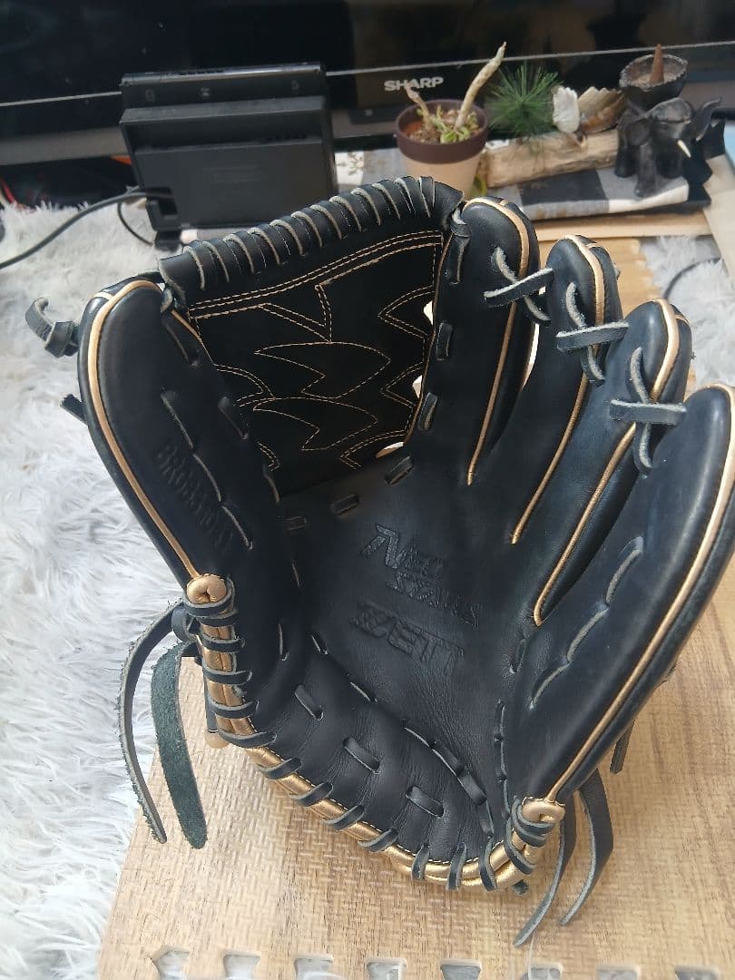 ZETT 軟式グローブ 黒金 当時の千賀モデル