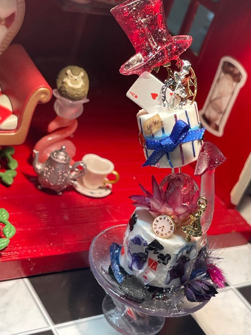 不思議な国のアリス明日と友達デコレーションケーキ