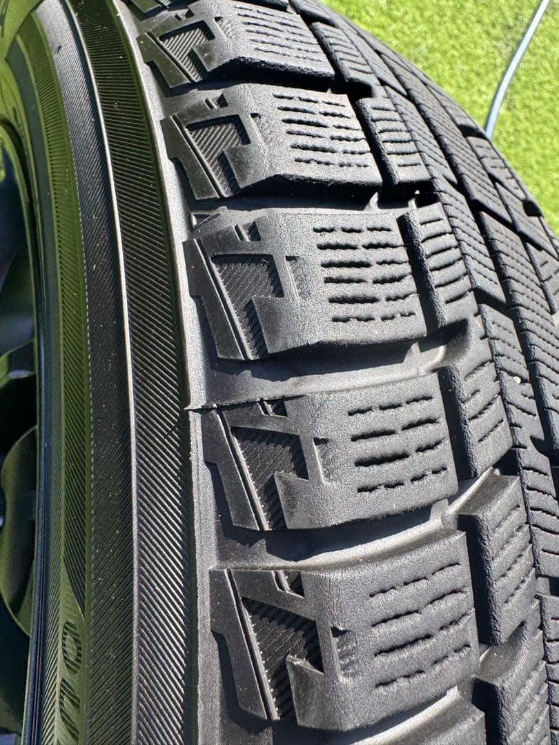 ホイール15インチ　スタッドレス　タイヤ 175/65r15 4本　セット