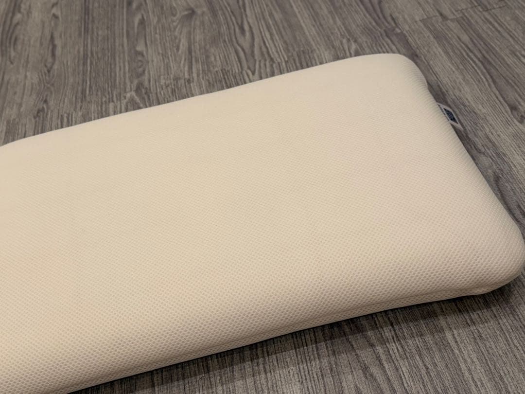 美品　エアウィーヴ　ピロースリム　120cm みなみの枕 シルク