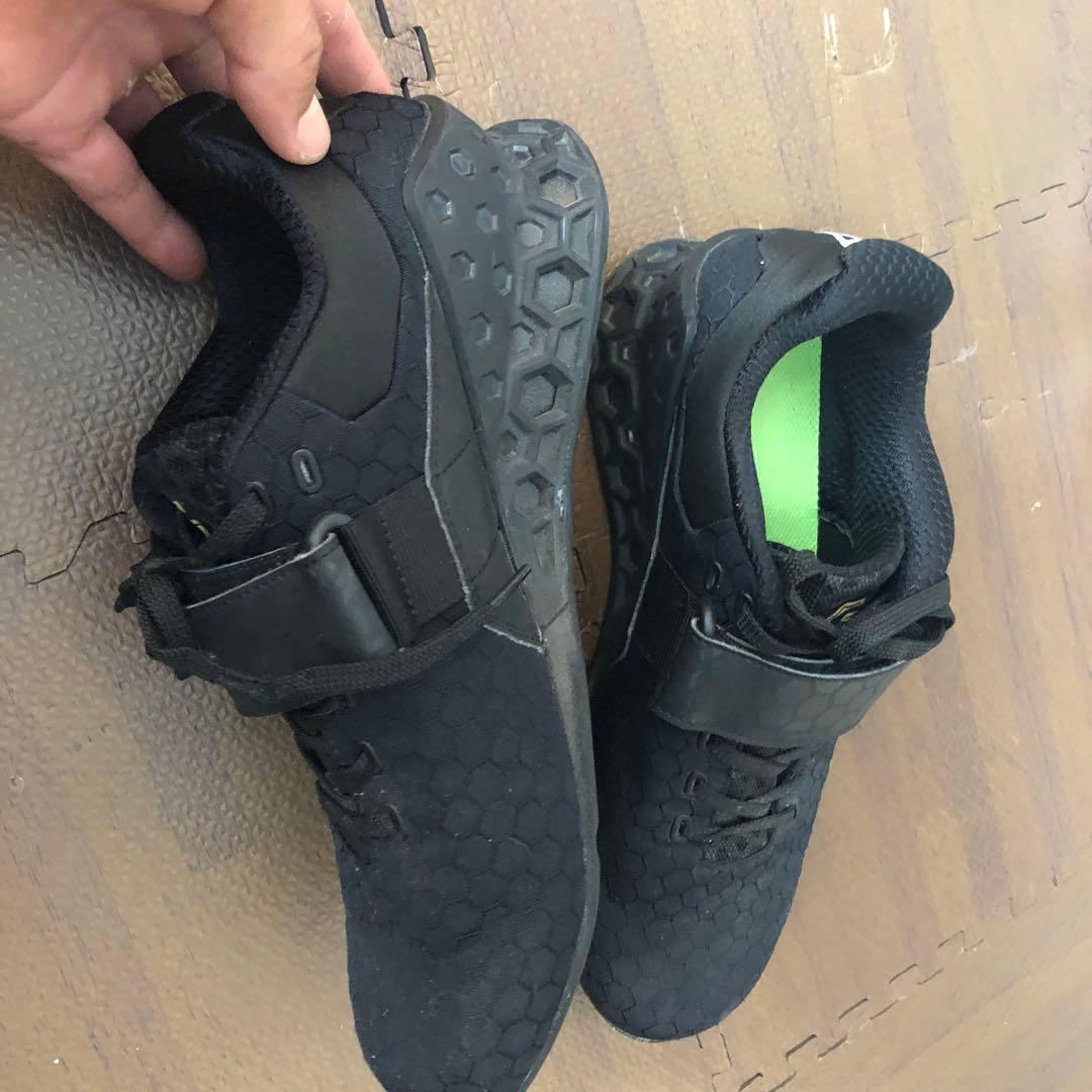 イノヴェイト　ウエイトトレーニング　スクワット