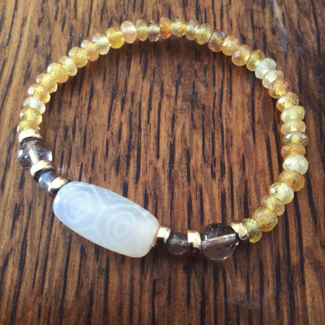 グリーンターラ　白　龍眼天珠　希少　イエローサファイア