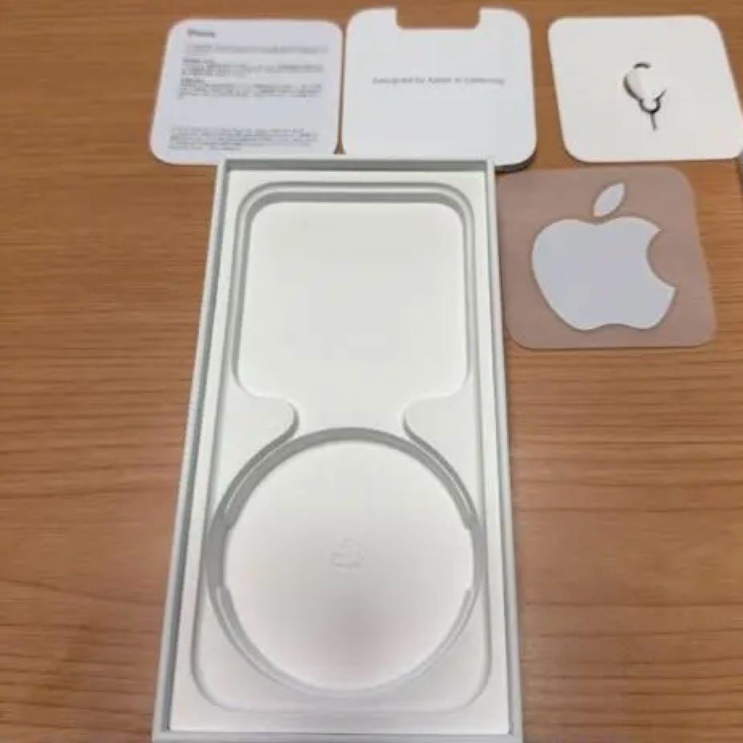 iPhone 15PRO 256GB ブラックチタニウム　SIMフリー