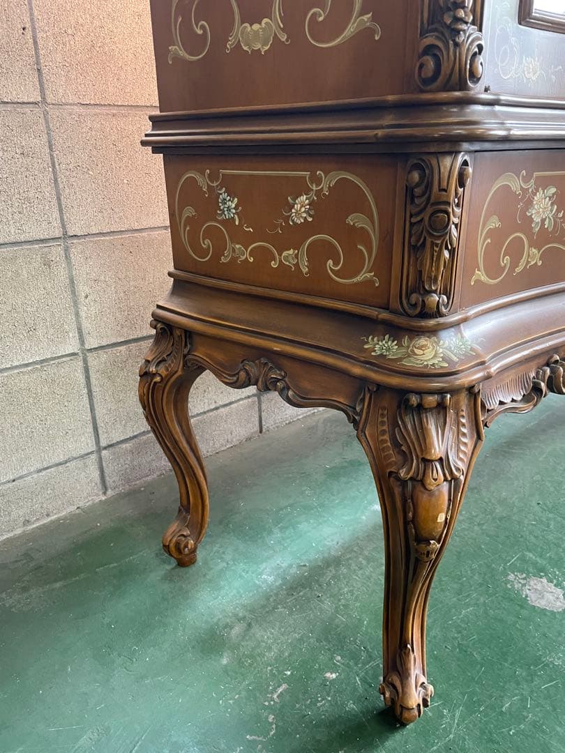 らんイタリア製　大型アンティークキャビネット