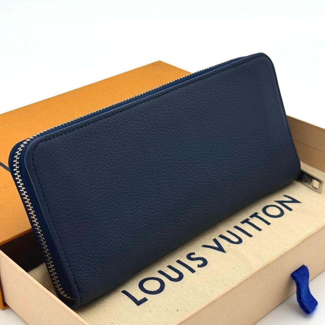 ルイヴィトン【現行　最高級美品】アエログラム ジッピーヴェルティカル　メンズ