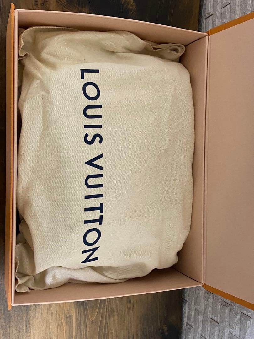 LOUIS VUITTON ターコイズ メッセンジャーバッグ