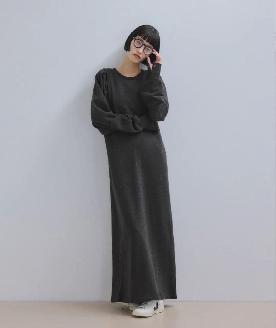 WEB完売商品！バルーンスリーブスウェットワンピース
