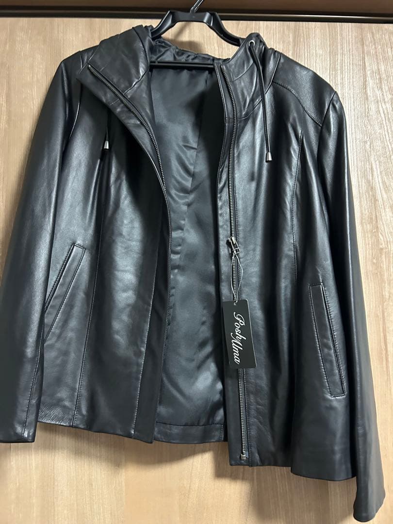 ポッシュアロマレザージャケット フード付き