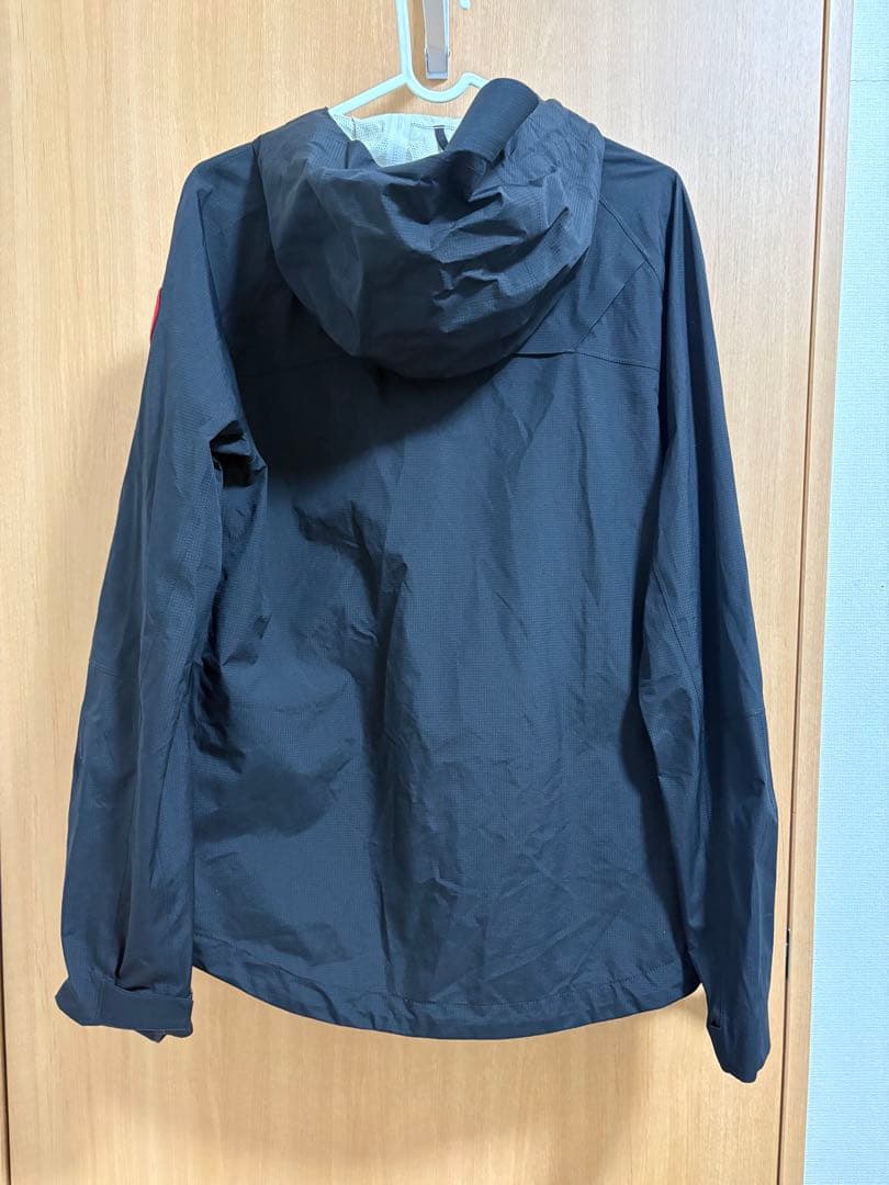   シェルジャケット