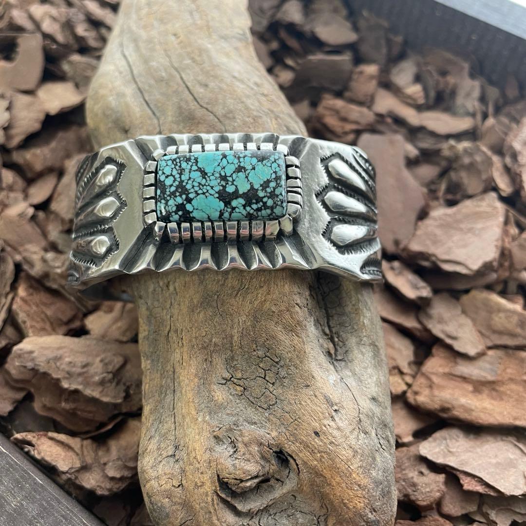 t*a様 ターコイズリポウズバングル