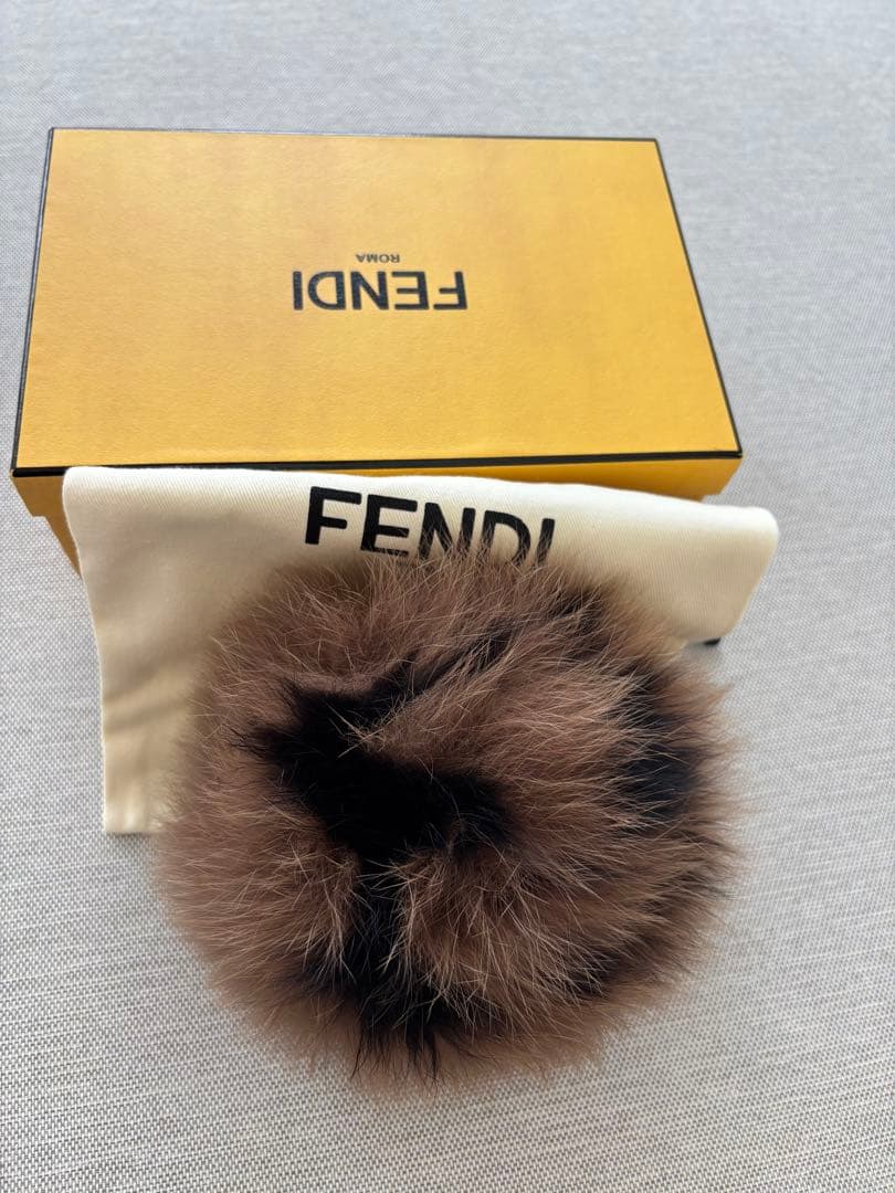 FENDI ファー キーホルダー