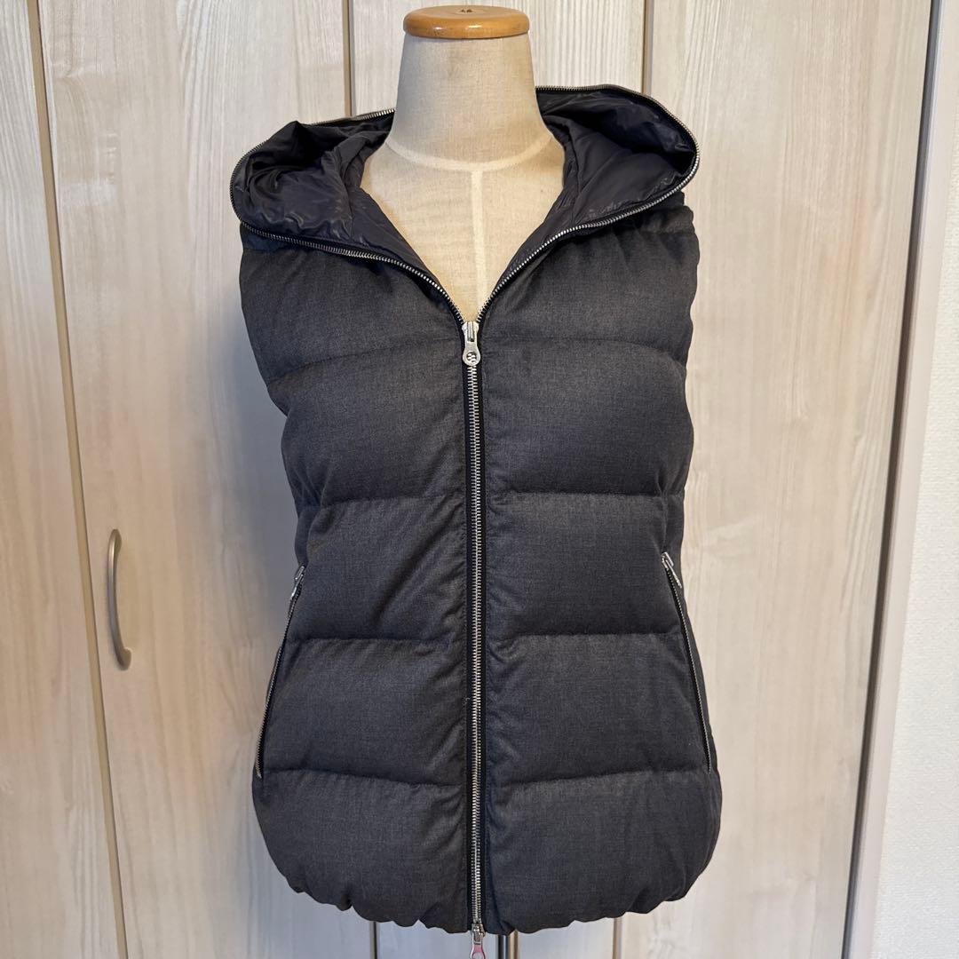 DUデュベティカ　ウールダウンベスト　40 ダークグレー