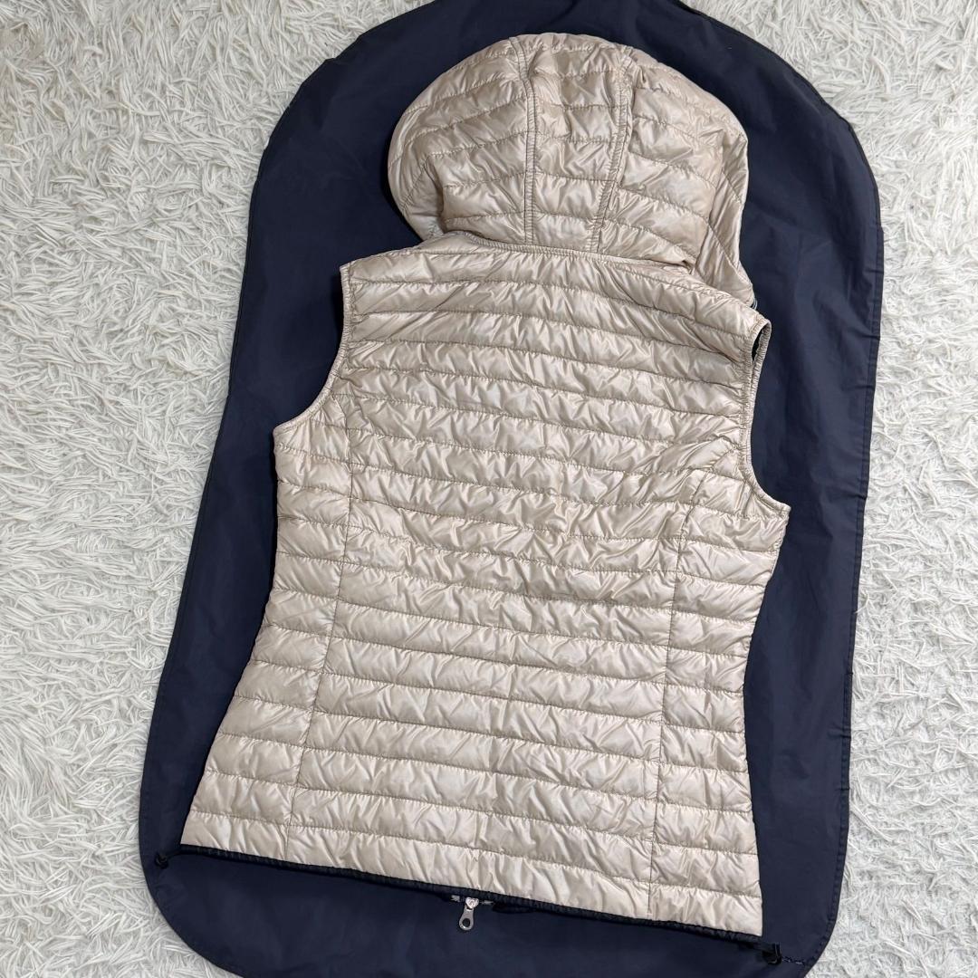 16420✨デュベティカ 42 L ダウンベスト Dロゴ フード ホワイト