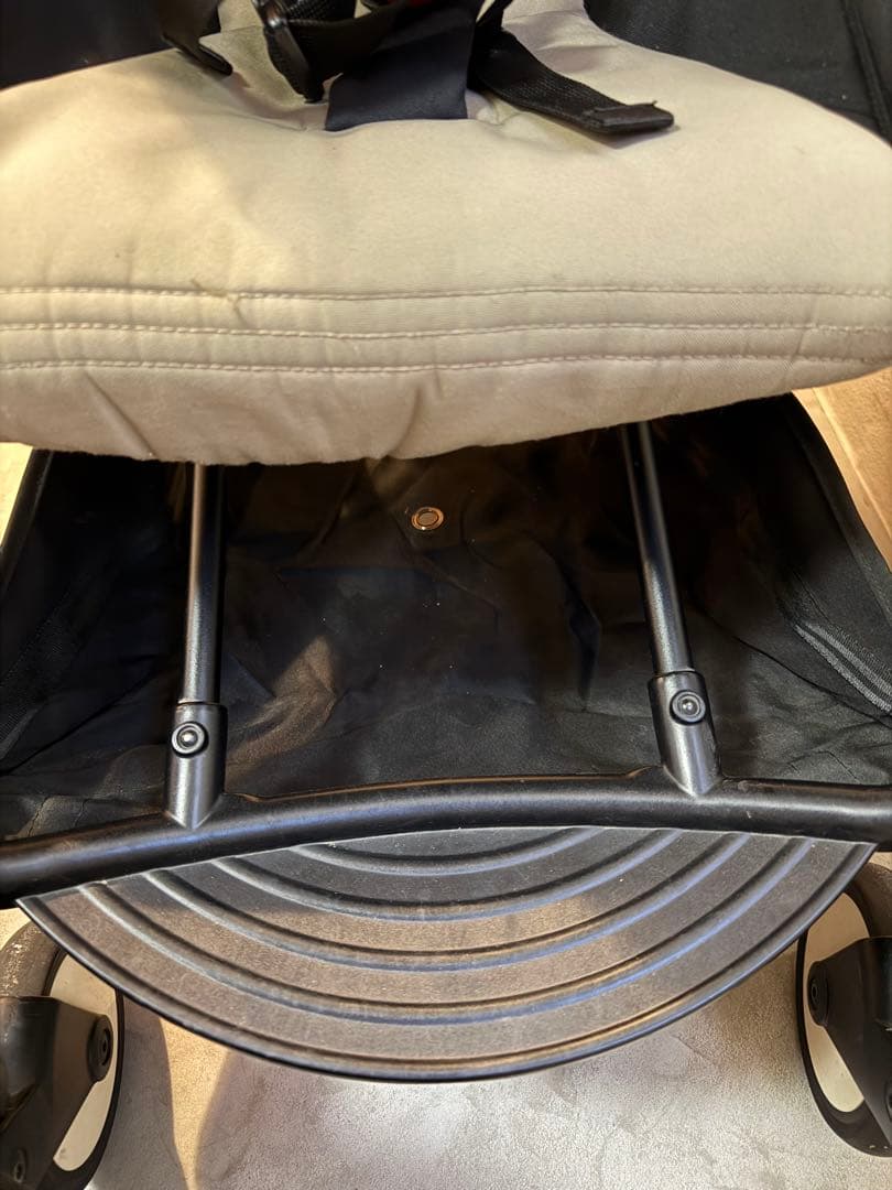 yo-yo ヨーヨー　6+ ベビーカー　トープ