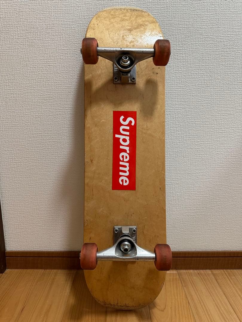 スケートボード（街中クルーザー仕様）トリックも可能